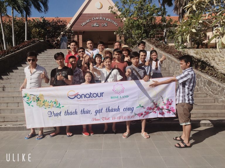 Khu du lịch bùn khóa mũi né ở Phan Thiết do Gonatour tổ chức cho công ty Roseland