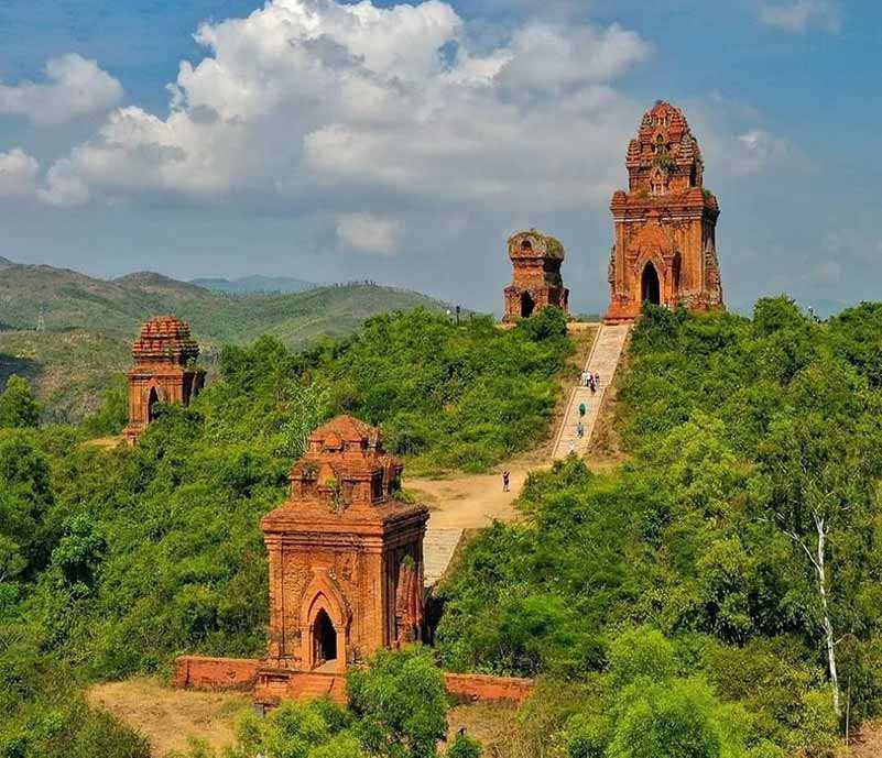 Tháp Chàm Ninh Thuận  Viên ngọc sáng của văn minh Champa