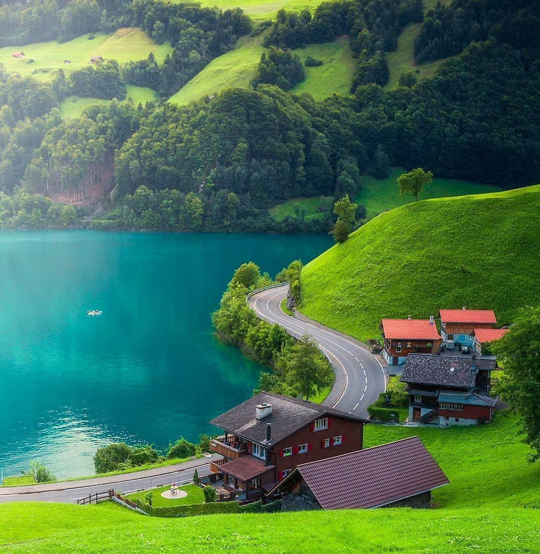 Kinh nghiệm du lịch Thụy Sỹ tự túc, Thụy Sỹ có gì nổi tiếng