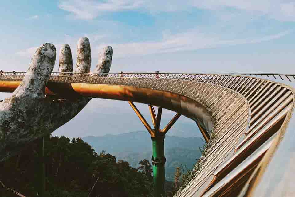 cầu vàng Đà Nẵng