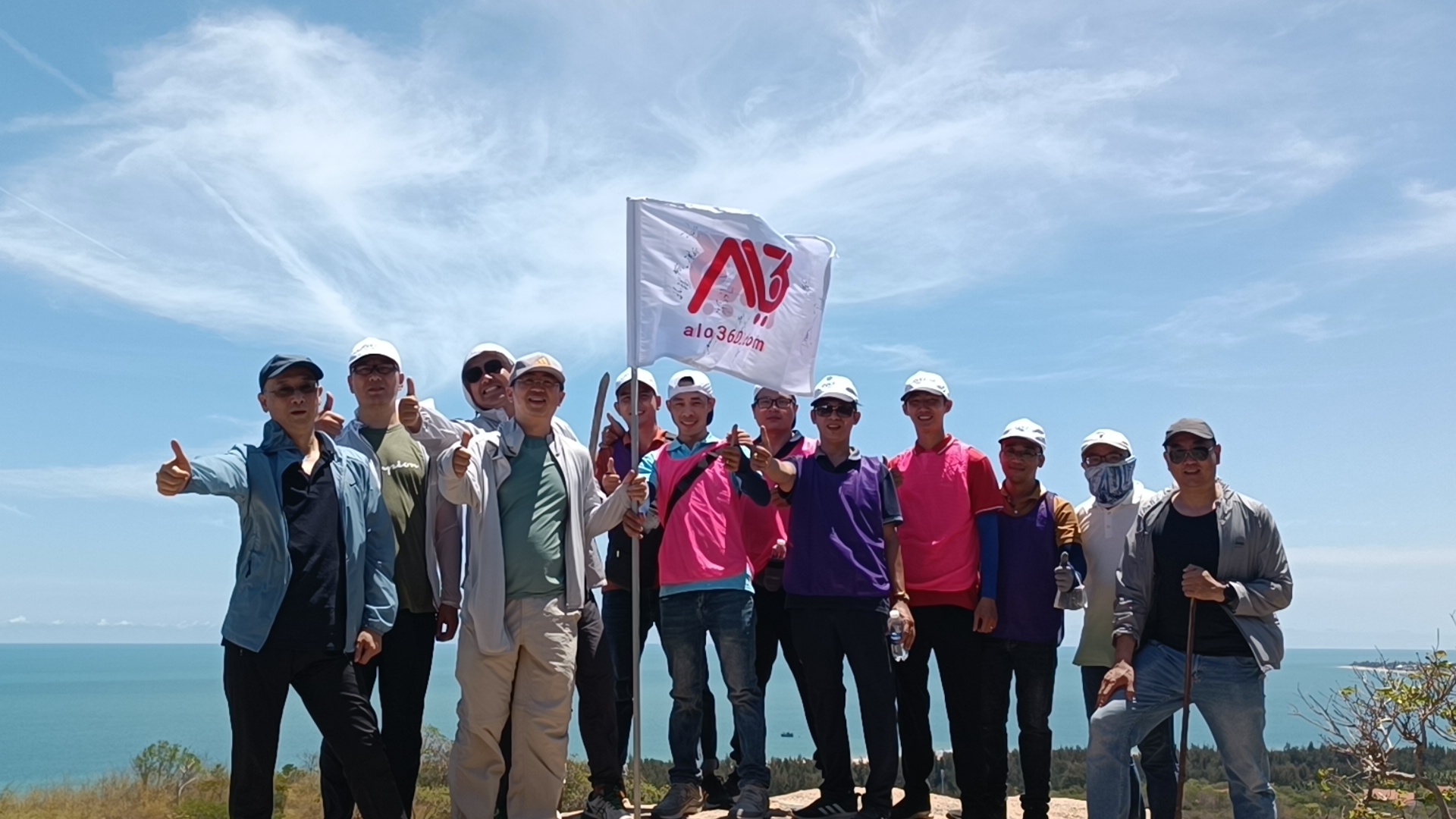 Teambuilding kết hợp trekking Rừng Phước Bửu cùng Alo 360