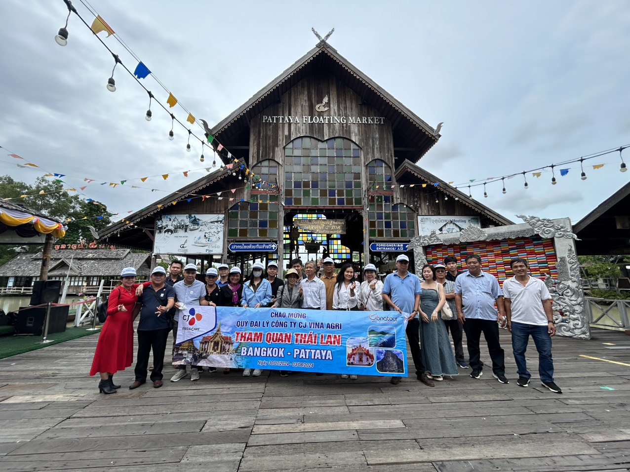 Chợ nổi Pattaya