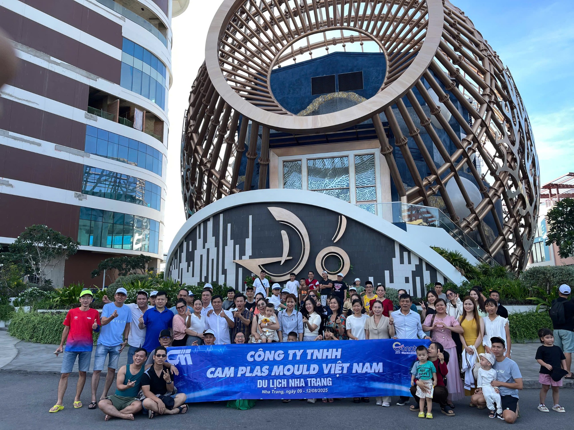 Du lịch Nha Trang cùng Cam Plas Mould