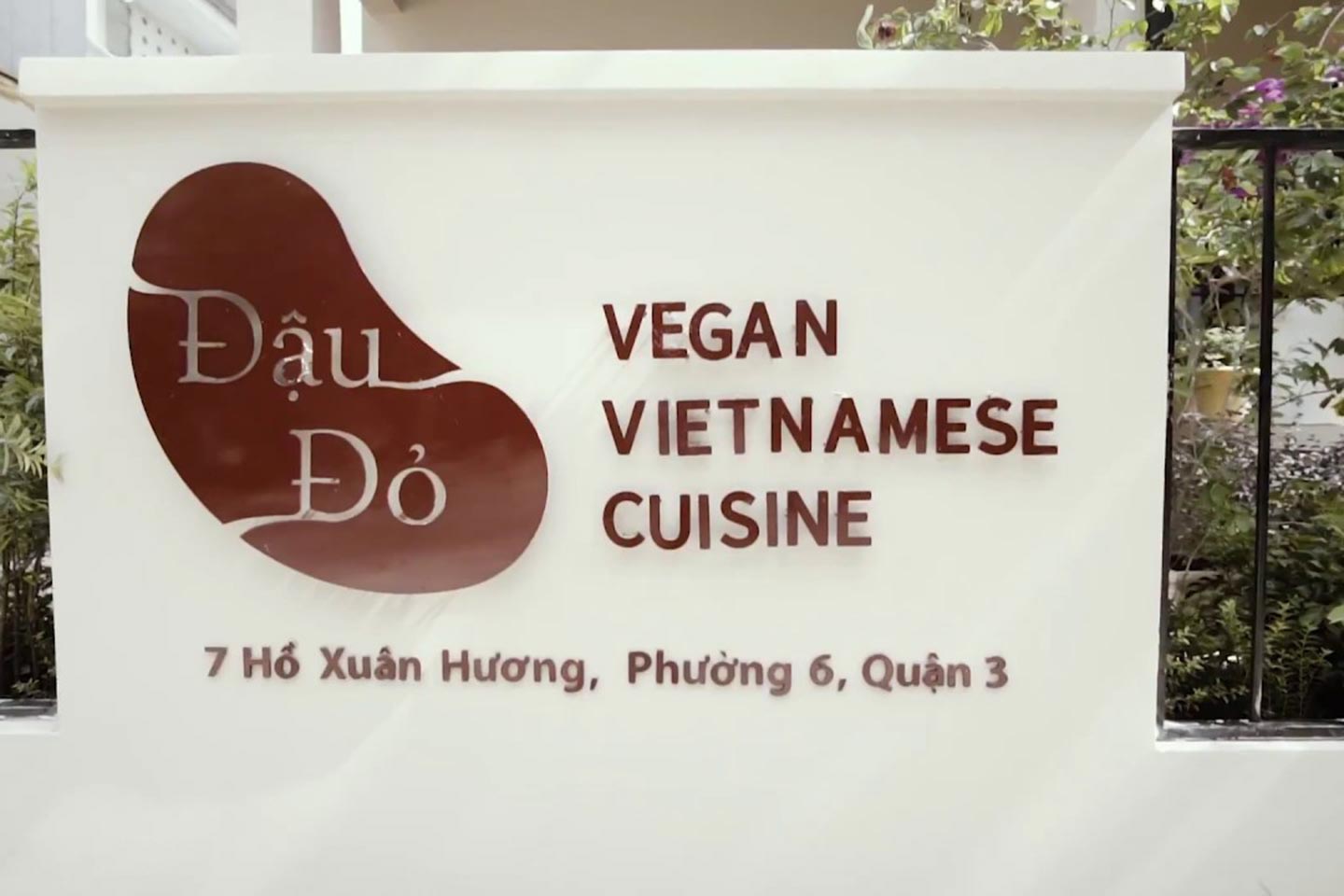 Nhà hàng chay Đâu Đỏ Vegan Vietnam Cuisine