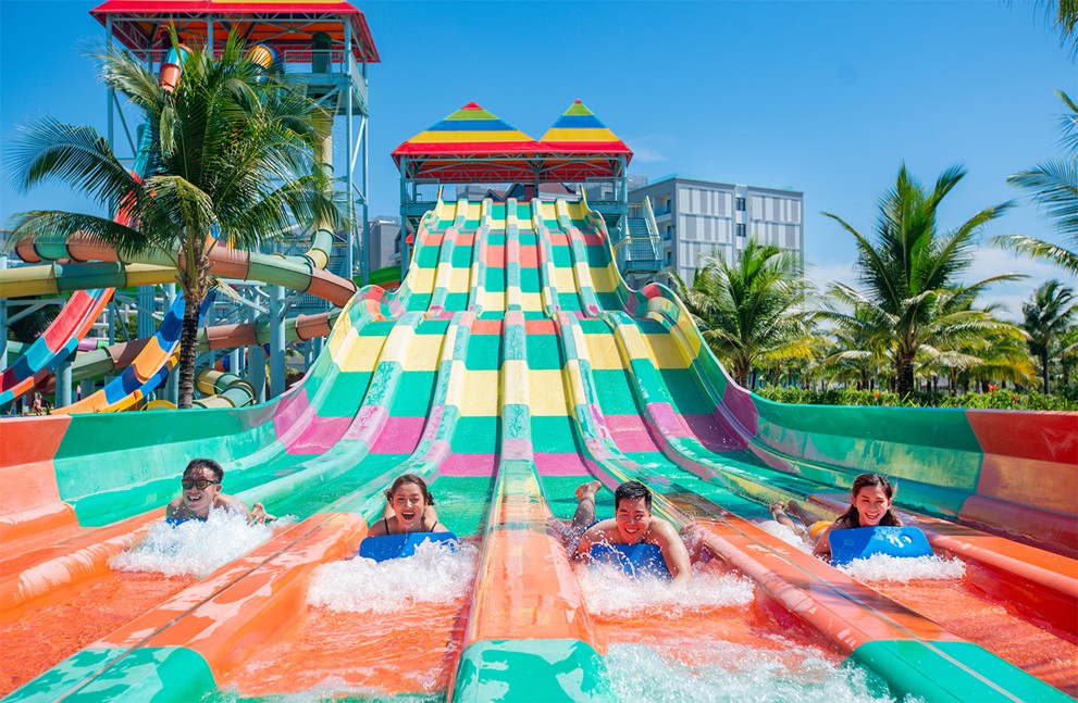 Vui chơi tại Vinoasic